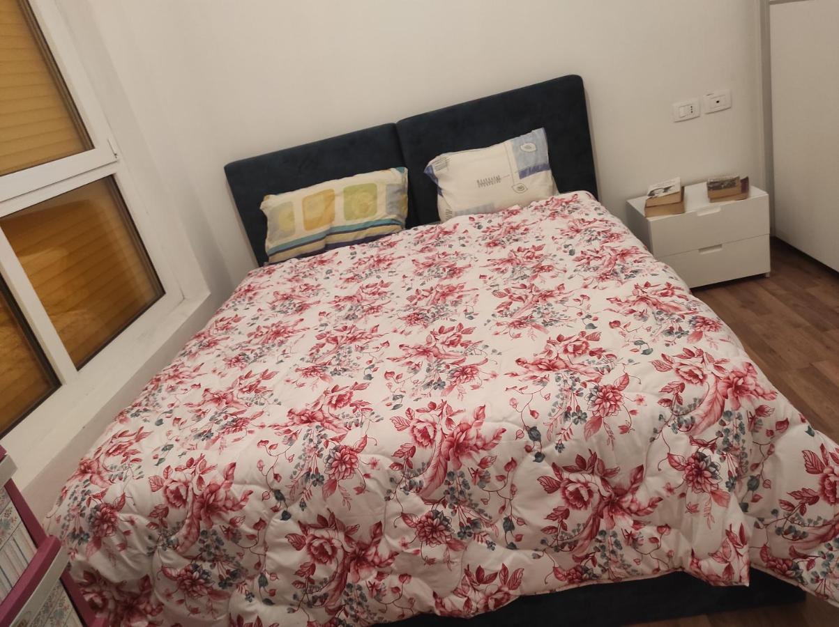 Modern Apartment In Tiranë Ngoại thất bức ảnh